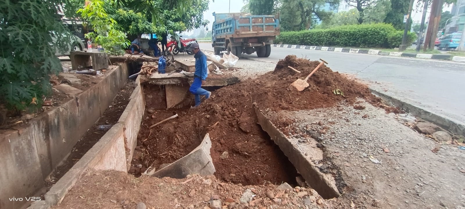 Atasi Genangan Di Tiga RW Pembangunan Crossing Saluran Air Di Jalan RA