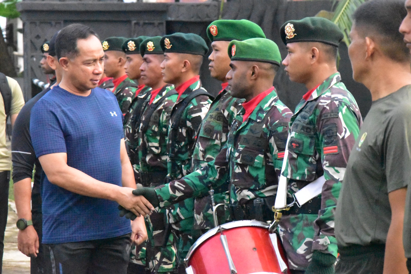 Panglima TNI Tinjau Langsung Kondisi Prajurit Dan Satuan Yonif R 755