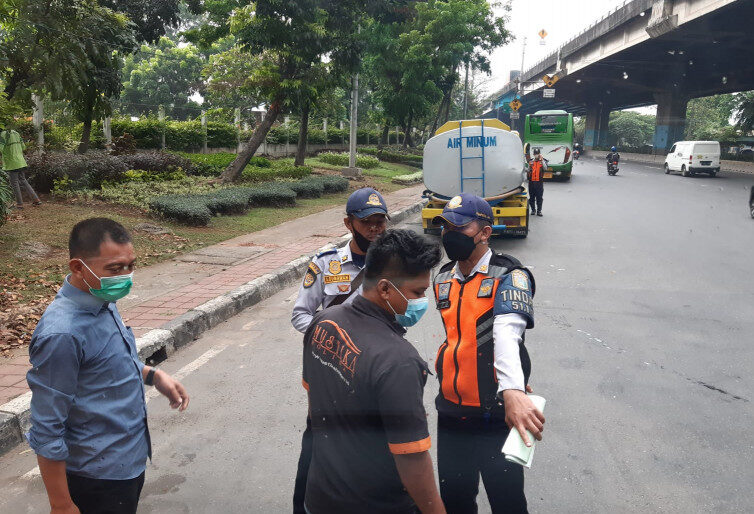 Pasca 9 hari menggelar razia di sejumlah ruas jalan di Jakarta. Dinas Perhubungan DKI Jakarta menjaring 623 kendaraan yang melakukan pelanggaran