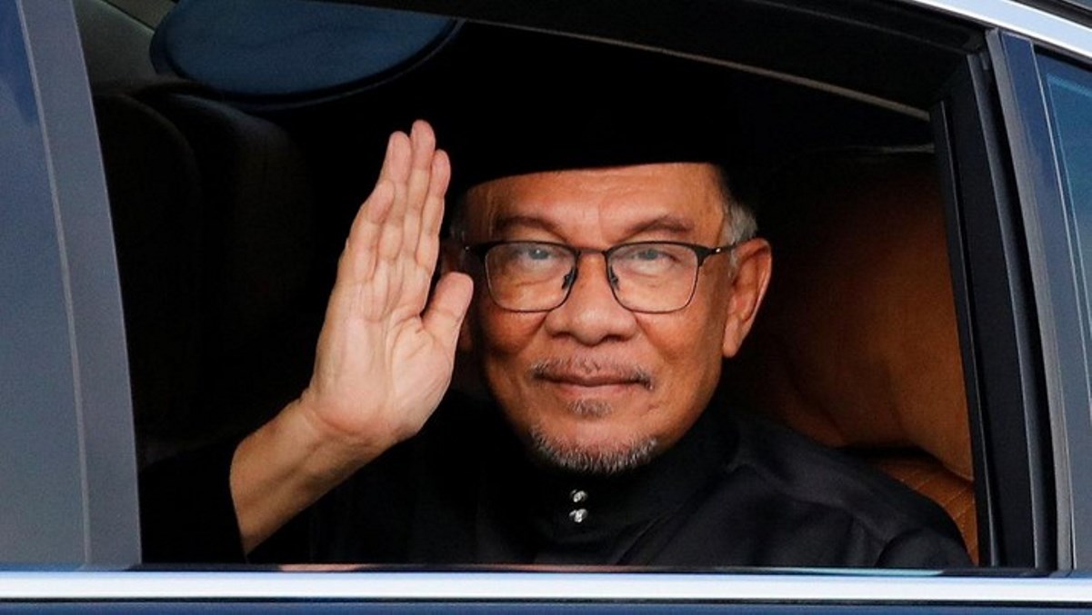 Anwar Ibrahim Resmi Dilantik Sebagai Perdana Menteri Malaysia Ipolid 7836