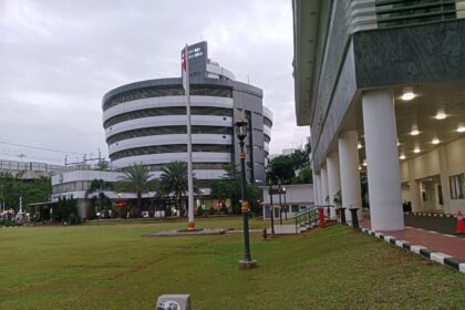 gedung bundar