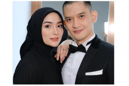 63a922184d874 potret rezky aditya bersama sang istri citra kirana