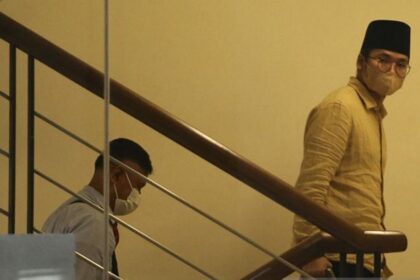 antarafoto kpk tangkap bupati bangkalan 071222 riv 2