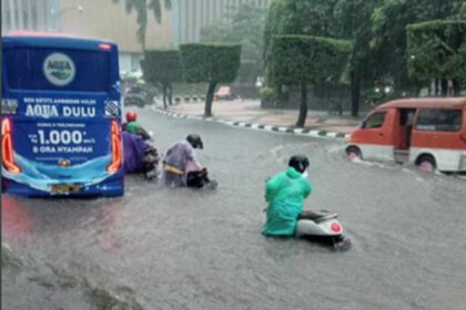 banjir di kawasan semarang