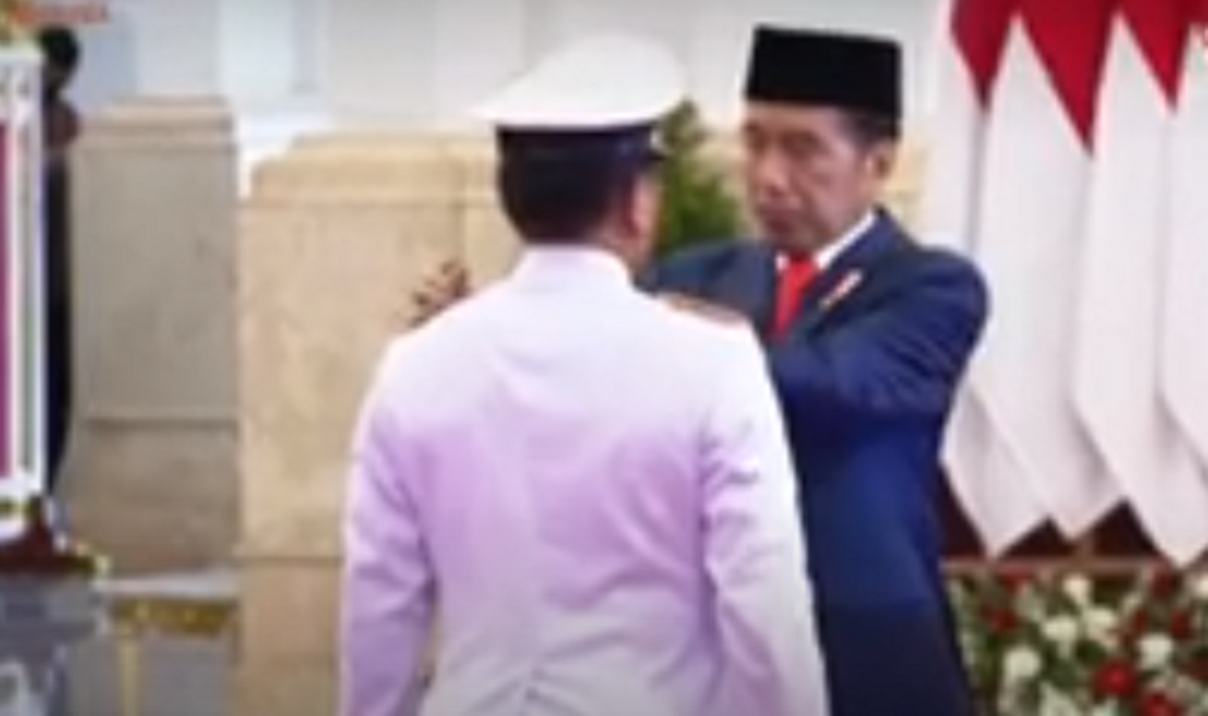 Resmi, Jokowi Lantik Laksdya Muhammad Ali Jadi Kepala Staf TNI AL – Ipol.id