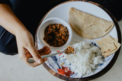 makan nasi putih