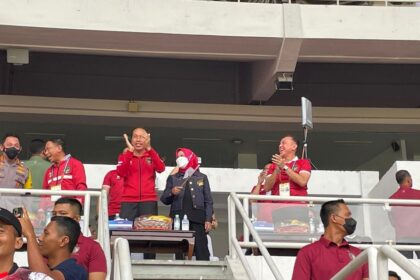 presiden jokowi widodo beserta istri menyaksikan langsung la vhti