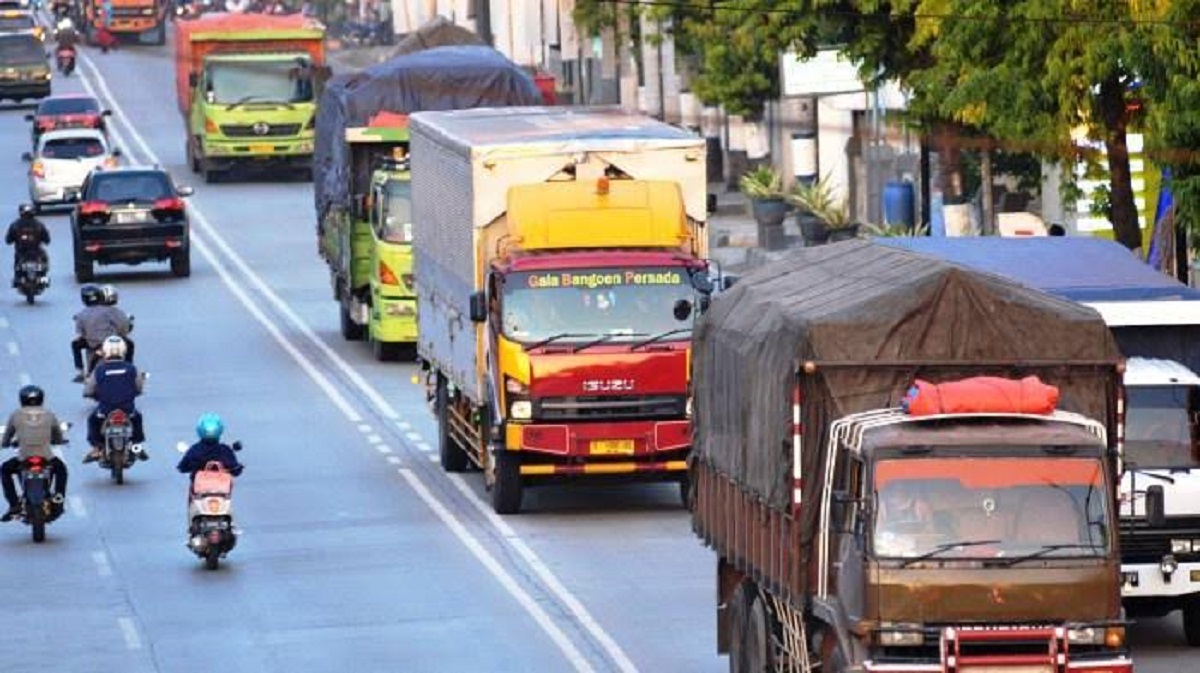 Angkutan Barang Dilarang Melintas Ruas Jalan Tol Dan Non-Tol Di Jakarta ...