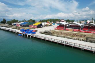 Penyelenggaraan F1 Powerboat Danau Toba 2023, Sumatera Utara sudah tinggal menghitung hari. Infrastruktur race venue dan segala fasilitas pendukungnya sudah rampung 100 persen dan siap digunakan. (foto:raiky/kemenpora.go.id)