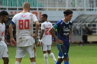 Persib saat mengalami kekalahan dari PSM Makassar di laga pekan ke-24 Liga 1 2022/2023 di Stadion Pakansari, Cibinong, Kabupatem Bogor.