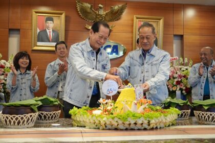 Komisaris Utama BCA Djohan Emir Setijoso