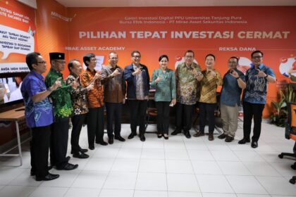 OJK Resmikan Galeri Investasi Bursa dan Pencanangan Literasi dan Inklusi Keuangan 1000 Guru di Kalbar. Ist