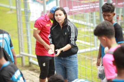 Ganis Rumpoko Calon Exco Caketum LaNyalla yang Cucu Pendiri Arema FC. Istimewa