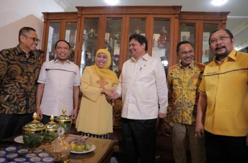 Ketua Umum Partai Golkar, Airlangga Hartarto dan Gubernur Jawa Timur, Khofifah Indar Parawansa disebut belum layak Capres. Foto: FB Airlangga Hartarto