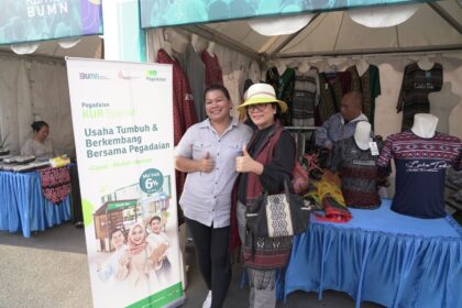 PT Pegadaian bersama sejumlah perusahaan BUMN lainnya, menggelar acara Festival Panggung Rakyat BUMN, yang bertujuan untuk berbagi kebahagiaan bersama masyarakat sekitar Danau Toba.