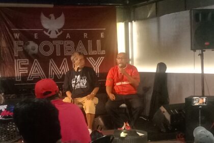Legenda Timnas Indonesia menggelar diskusi terkait pembinaan dan prestasi sepakbola Indonesia. Istimewa