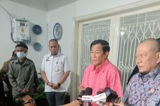 Caketum PSSI LaNyalla Mahmud Mattalitti Meminta Restu Agum Gumelar Maju di Kongres PSSI. Foto/Bambang/ipol