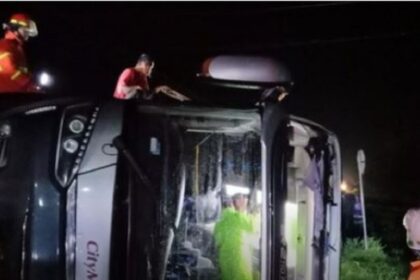 bus purworejo