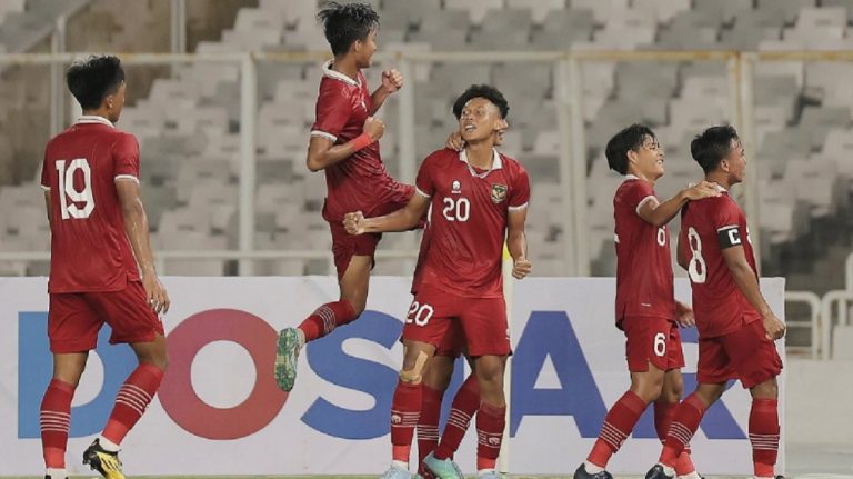 Timnas Indonesia U-20 menang 4-0 ata Fiji U-20 pada laga perdana Turnamen Mini di Stadion Gelora Bung Karno, Jumat (17/2) malam. Foto: pssi