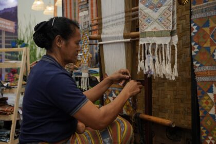 tenun ikat NTT