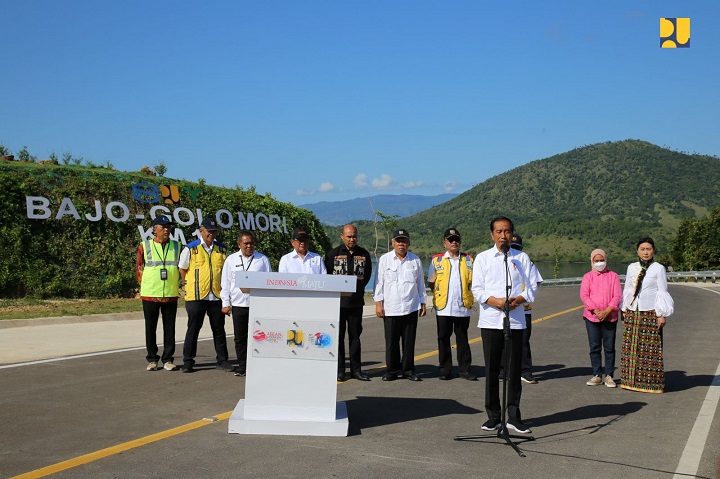 Kementerian Pekerjaan Umum dan Perumahan Rakyat (PUPR) telah menyelesaikan pembangunan jalan baru Labuan Bajo menuju Golo Mori di Kabupaten Manggarai Barat, Nusa Tenggara Timur (NTT).
