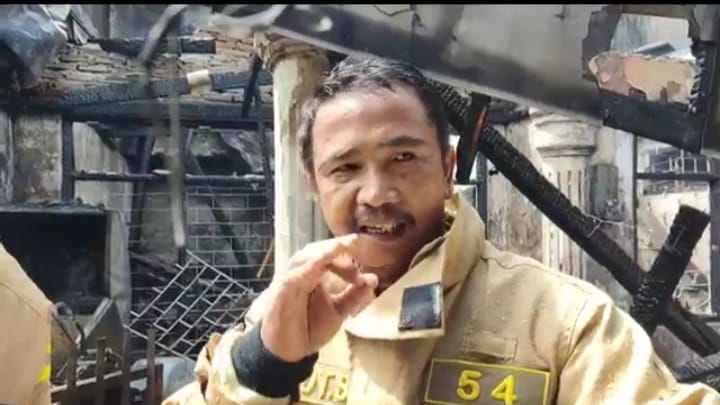 Kepala Seksi Operasional Sudin Penanggulangan Kebakaran dan Penyelamatan Jakarta Timur, Gatot Sulaeman. Foto: Dok/ipol.id