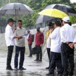 Heru Budi Hartono didesak untuk segera mengganti pejabat yang tidak bisa menangani banjir Jakarta. Foto: IG Heru Budi Hartono