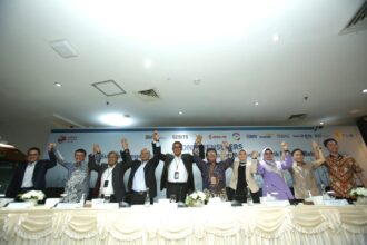 PT PLN (Persero) sepakat untuk berkolaborasi dengan tiga manufaktur motor listrik, yaitu Volta, Selis dan GESITS, serta Indonesia Battery Corporation (IBC). Foto: PT PLN (Persero).