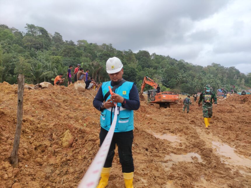 PT PLN (Persero) berhasil memulihkan 100 persen sistem kelistrikan di daerah terdampak longsor di Pulau Serasan Natuna yang terjadi pada 06 Maret 2023. Foto: PT PLN.