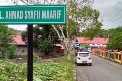 Prof Ahmad Syaf’i Ma’arif diabadikan menjadi nama sebuah jalan di Muaro Sijunjung. Foto: PP Muhammadiyah