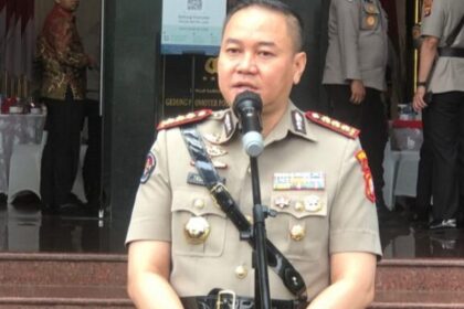 Kabid Humas Polda Metro Jaya Kombes. Pol. Trunoyudo Whisnu Andiko