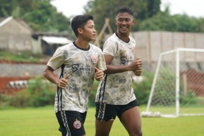 Persija Akan Latihan Malam Hari Selama Ramadan 1679517409