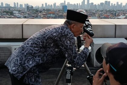 Anggota tim melihat hilal dilakukan pengambilan sumpah oleh Pengadilan Agama, hasilnya dituangkan pada berita acara dan diserahkan ke tingkat Kementerian Agama. Foto: Kemenag