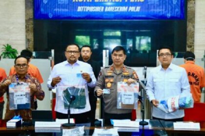 Bareskrim Polri menangkap pelaku tindak pidana pornografi dengan korban anak di bawah umur. Foto: NTMC