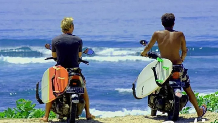 Turis asing dilarang sewa motor di Bali. Foto: gotravelaindonesia
