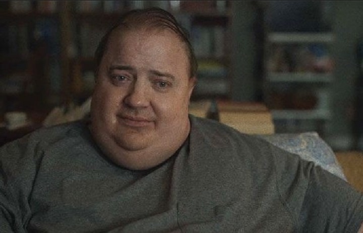 Brendan Fraser tampil apik sebagai seorang guru yang tertutup dan obesitas di film The Whale. Perannya diganjar Piala Oscar 2023 sebagai Aktor Terbaik. Foto: Film The Whale