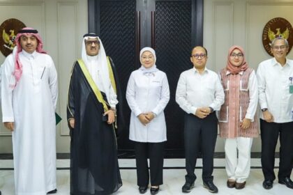 Pemerintah Indonesia maupun Arab Saudi telah memiliki perjanjian antar menteri ketenagakerjaan kedua negara mengenai penempatan dan pelindungan Pekerja Migran Indonesia (PMI) yang ditandatangani pada tahun 2014. Foto: Kemnaker