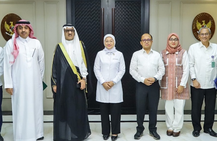 Pemerintah Indonesia maupun Arab Saudi telah memiliki perjanjian antar menteri ketenagakerjaan kedua negara mengenai penempatan dan pelindungan Pekerja Migran Indonesia (PMI) yang ditandatangani pada tahun 2014. Foto: Kemnaker