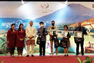Dalam perayaan ulang tahunnya yang ke-13, Merlynn Park Hotel Jakarta mengundang 250 pelanggan setianya ke acara akbar.