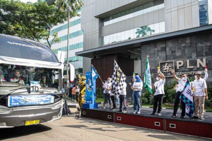 Pelepasan keberangkatan pemudik dari Kantor Pusat PT PLN (Persero), Jakarta Selatan. Foto: Dok PT PLN.