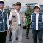 Menteri Koordinator Bidang Pembangunan Manusia dan Kebudayaan (Menko PMK) Muhadjir Effendy kembali mengunjungi Pelabuhan Bakauheni Lampung dalam rangka memastikan persiapan dan kesiapan layanan PT ASDP Indonesia Ferry (Persero) dalam menghadapi arus balik Lebaran yang diprediksikan Posko Arus Balik akan berakhir pada 2 Mei 2023 mendatang.