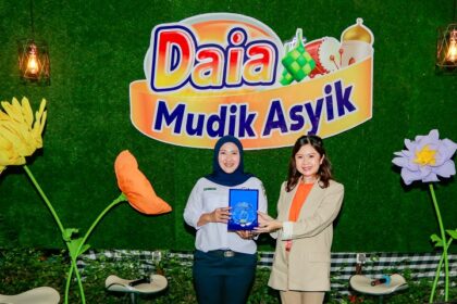 Peserta DAIA Mudik Asyik juga dapat menikmati layanan tambahan yang dipersembahkan oleh DAIA, misalnya ruang tunggu nyaman, hiburan menarik serta aktivitas untuk anak saat menunggu kereta, photo booth, dan layanan angkut koper oleh porter. Foto: Daia