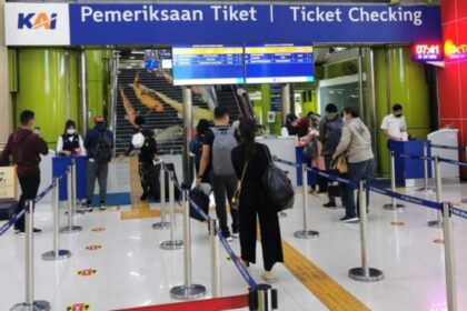 5,8 juta pemudik gunakan transportasi umum saat musim Lebaran 2023. Foto: Polri