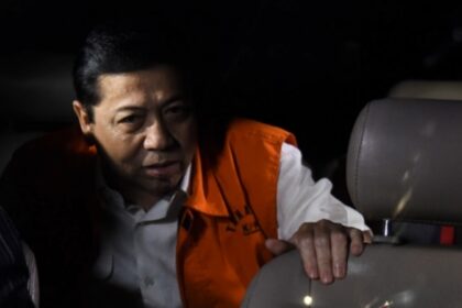 kpk harus berani bongkar korupsi e ktp selain setya novanto qGXzmlfWgs