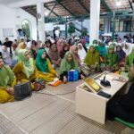 Perkuat Ukhuwah Islamiah, warga masyarakat bersama sukarelawan Ganjar Sejati (GS) melakukan doa dan buka bersama (bukber) di Pondok Pesantren Annabriis di Tasikmalaya, Jawa Barat, Rabu (12/4). Foto: GS
