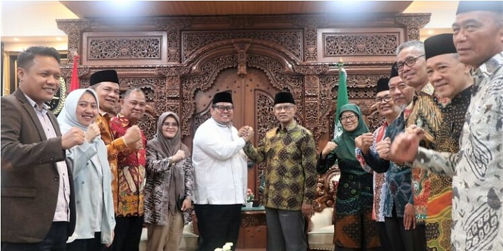 Pimpinan Pusat Muhammadiyah menerima silaturahim Badan Pengawas Pemilu (Bawaslu) RI di Gedung Pusat Dakwah Muhammadiyah Jakarta, Rabu (5/4). Foto: PP Muhammadiyah
