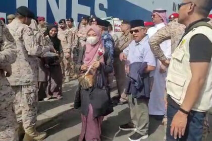 Ratusan WNI dari Sudan tiba di Jeddah, Arab Saudi. Foto: KBRI Riyadh