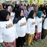 Warga di Dusun Karangmulya, Desa Blanakan, Kecamatan Blanakan, Kabupaten Subang, Jawa Barat mendapatkan penyuluhan cara membudidaya ikan dan udang dari Dinas Perikanan Kabupaten Subang. Kegiatan itu digelar oleh relawan Ganjar Sejati (GS) pada Kamis (4/5). Foto: GS