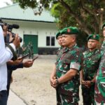 Pangdam I/BB, Mayjen TNI A Daniel Chardin dalam pembukaan pelatihan Sandi dan Siber kepada prajurit yang membidangi operator pada sejumlah satuan di jajarannya, Senin (15/5). Foto: Pendam Kodam I/BB.