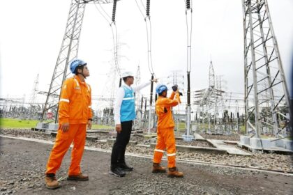 PT PLN (Persero) kembali membukukan kinerja keuangan terbaik sepanjang sejarah dengan laba sebesar Rp14,4 triliun pada tahun 2022. Foto: PLN